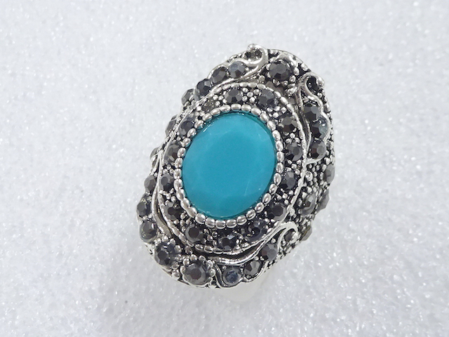 JAPANESE KIMONO / ANTIQUE COLORED STONE RING (SIZE 13)
